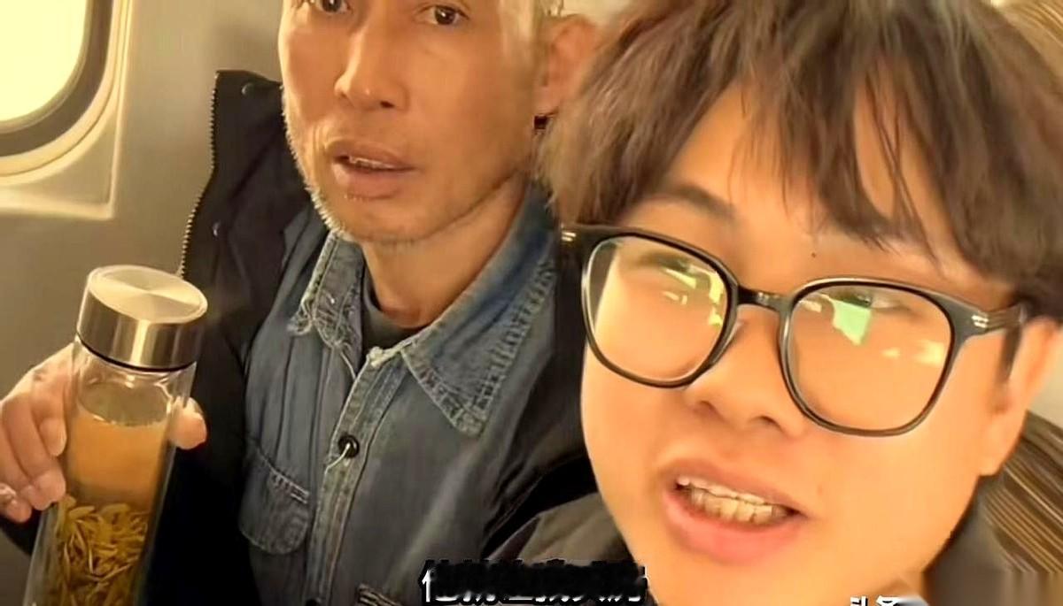 子安在重庆的那套房，地段不差，装修也不旧，他却宁愿在外面漂着，死活不敢回去。2