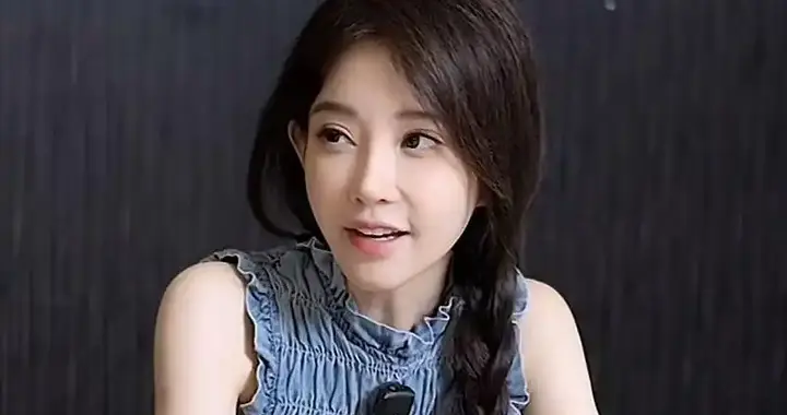 冯提莫抗癌复出：雄激素长胡子背后的坚韧人生