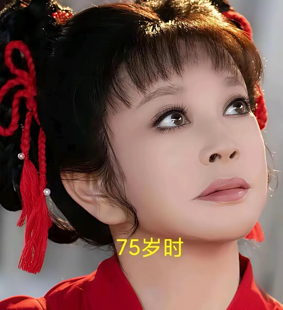 刘晓庆两次饰演武则天，跨度长达30年，但是妆容看起来真的变化不大！
