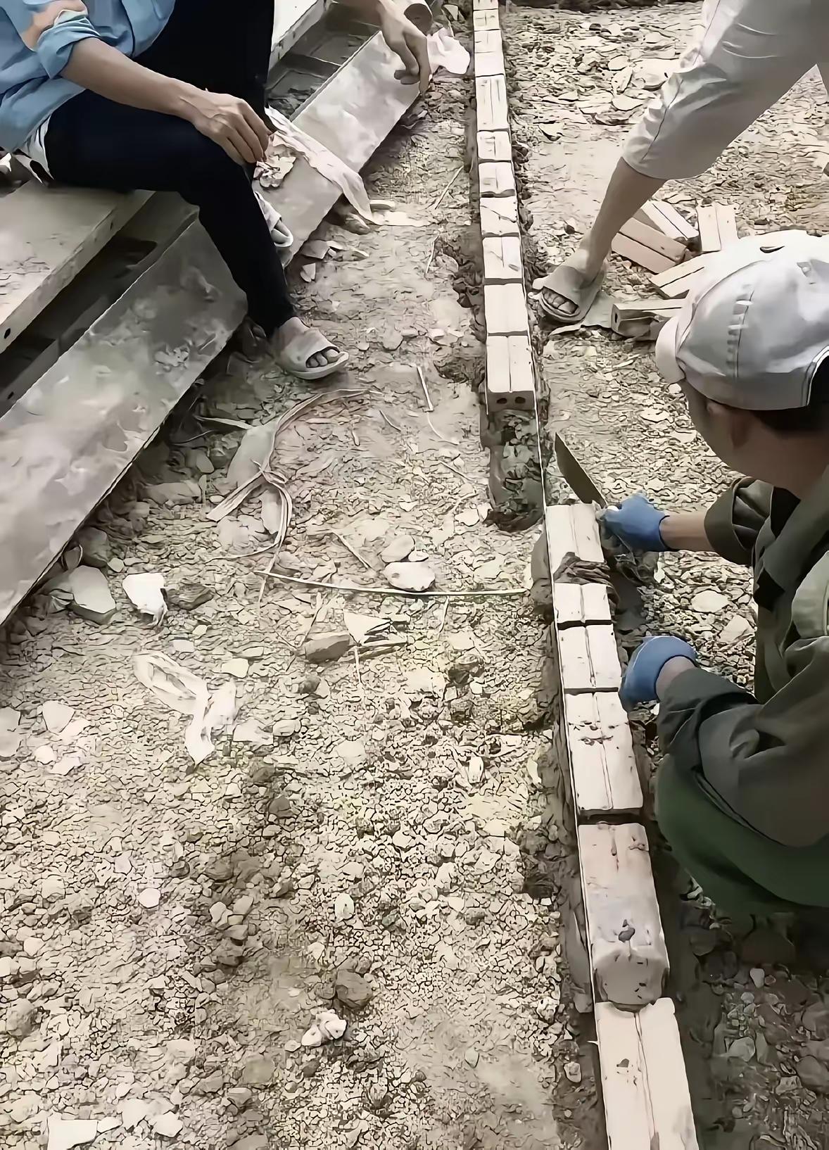 哈哈，这一下两边都尴尬了[捂脸哭]