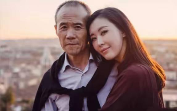 64岁那年，万科创始人王石娶了34岁的田朴珺为妻，婚后不久，田朴珺想买一辆200