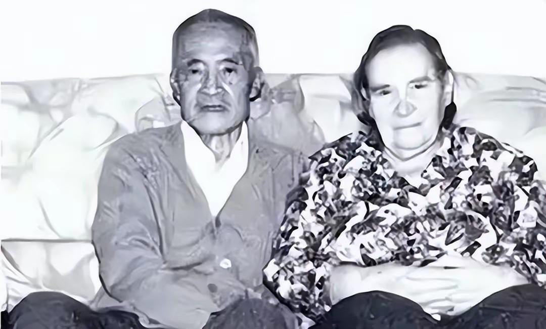 1997年，中国银行在进行内部审计查账时，竟发现周恩来总理在30年前存入