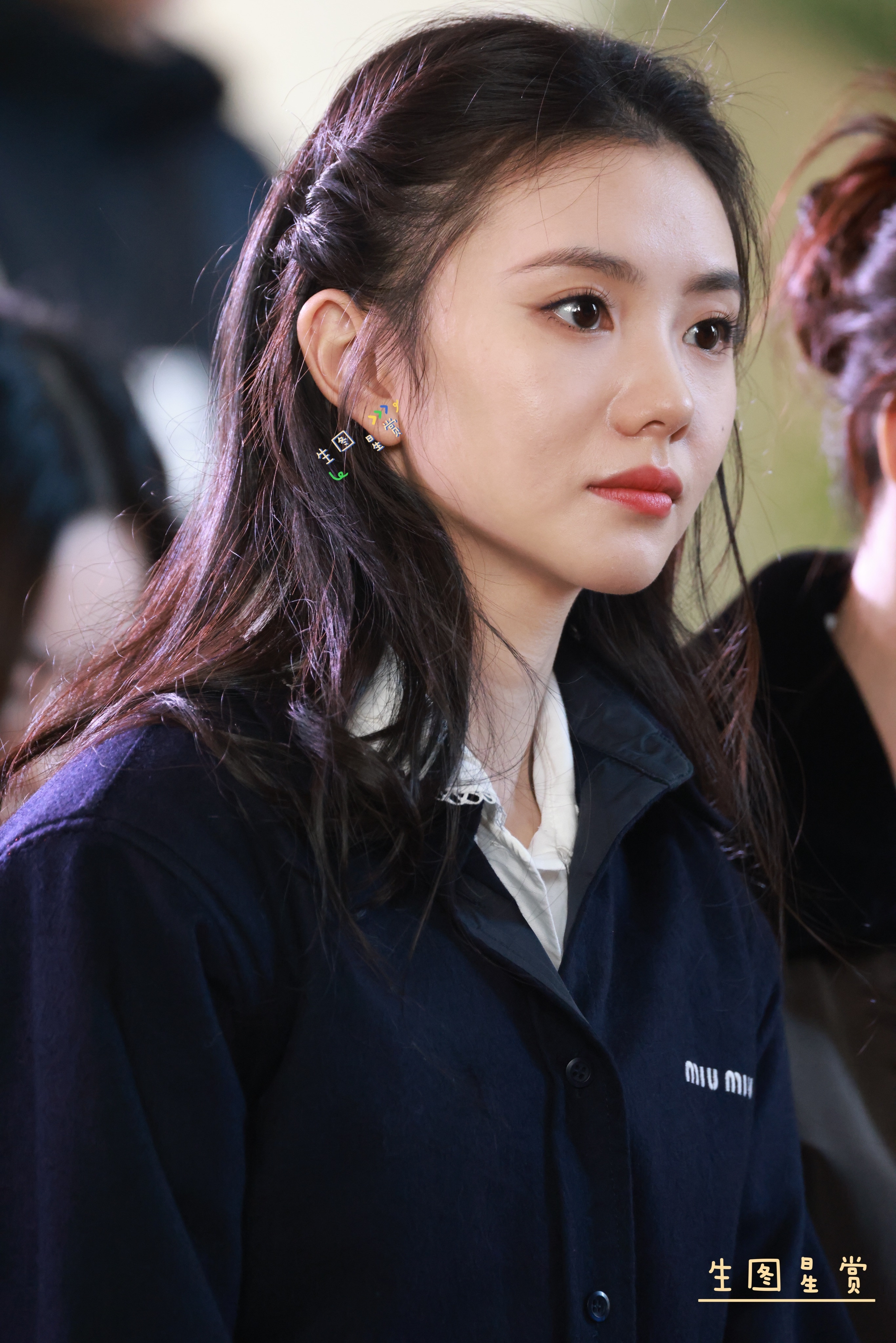 刘浩存×MiuMiu文学俱乐部学院风存子，认真的样子好美哇