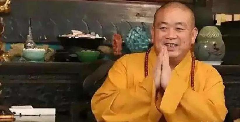 释永信被尊为“大师”，原因有点特别。既不是佛法深不可测，也不是讲经比南怀瑾还透