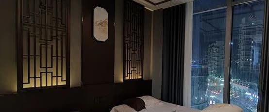 北京，一男子深夜来到足疗店做足疗加嫖娼，结果对方在服务的时候，男子因为情绪激动直