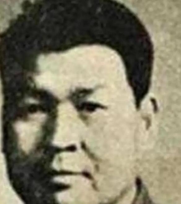 1972年5月18日凌晨，原63军副军长余洪信在军部大院持枪行凶，打死一人、打伤