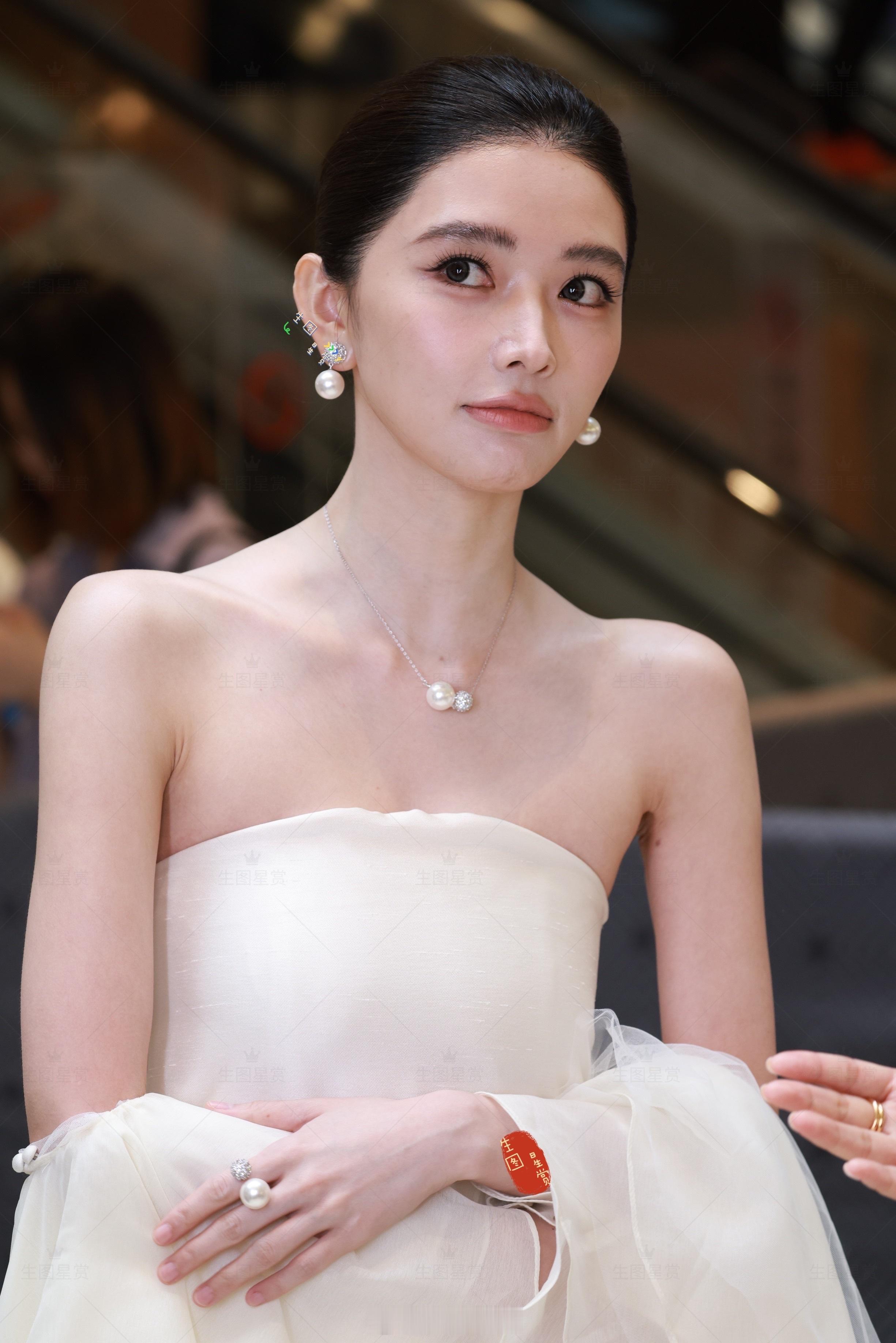 拍到了piu亮的方圆今天线下活动生图掉落​​​