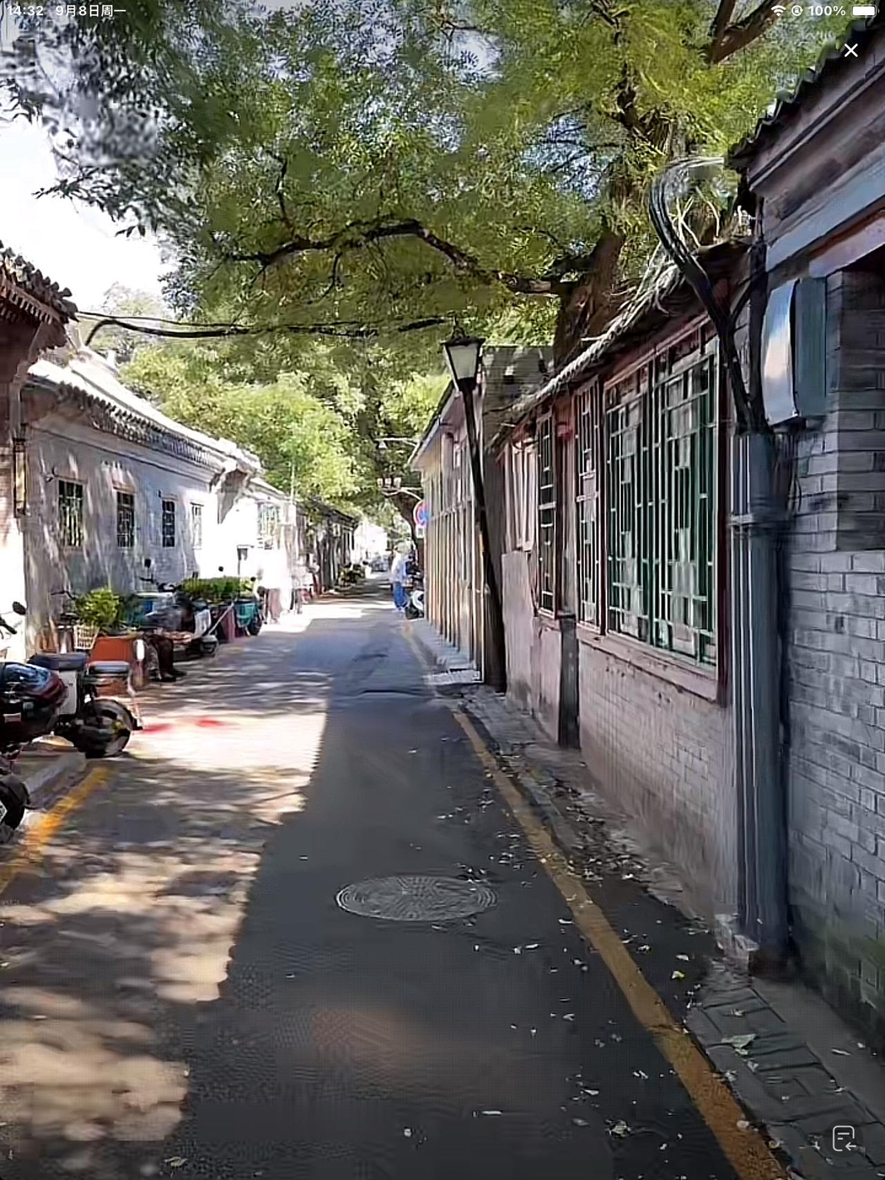 当你心情不好的时候，就去逛逛老北京的胡同，必定会顿时心胸开阔。问我为什么？我也说