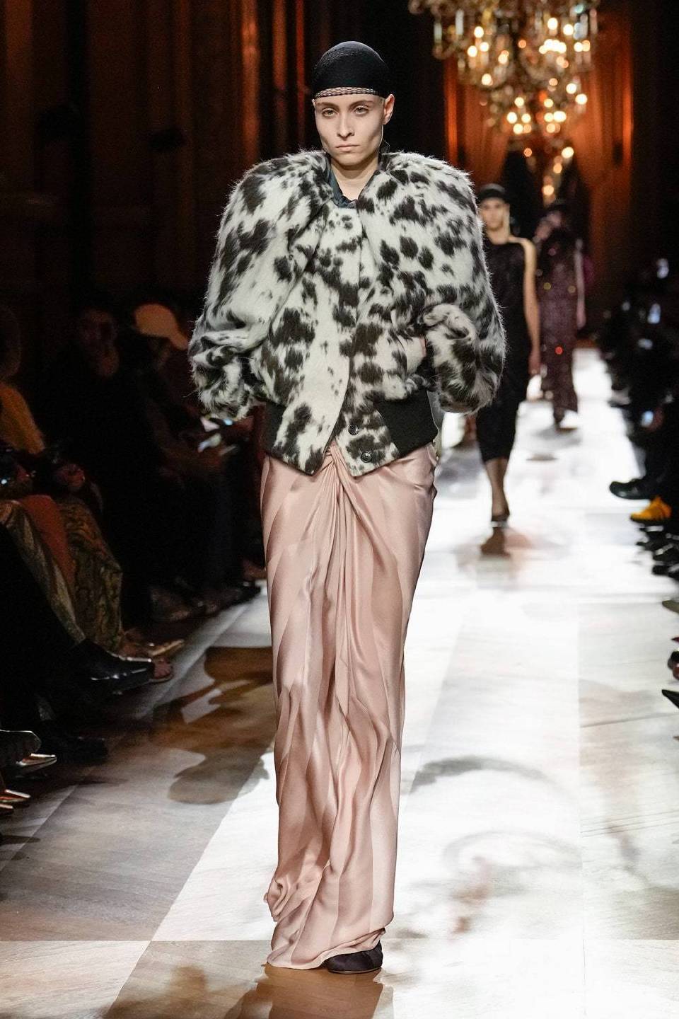 DriesVanNoten2025秋冬女装JulianKlausner作为