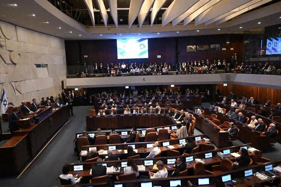 62：0全票通过解散议案，以色列议会提前落幕，内塔尼亚胡团队转为看守政府耶