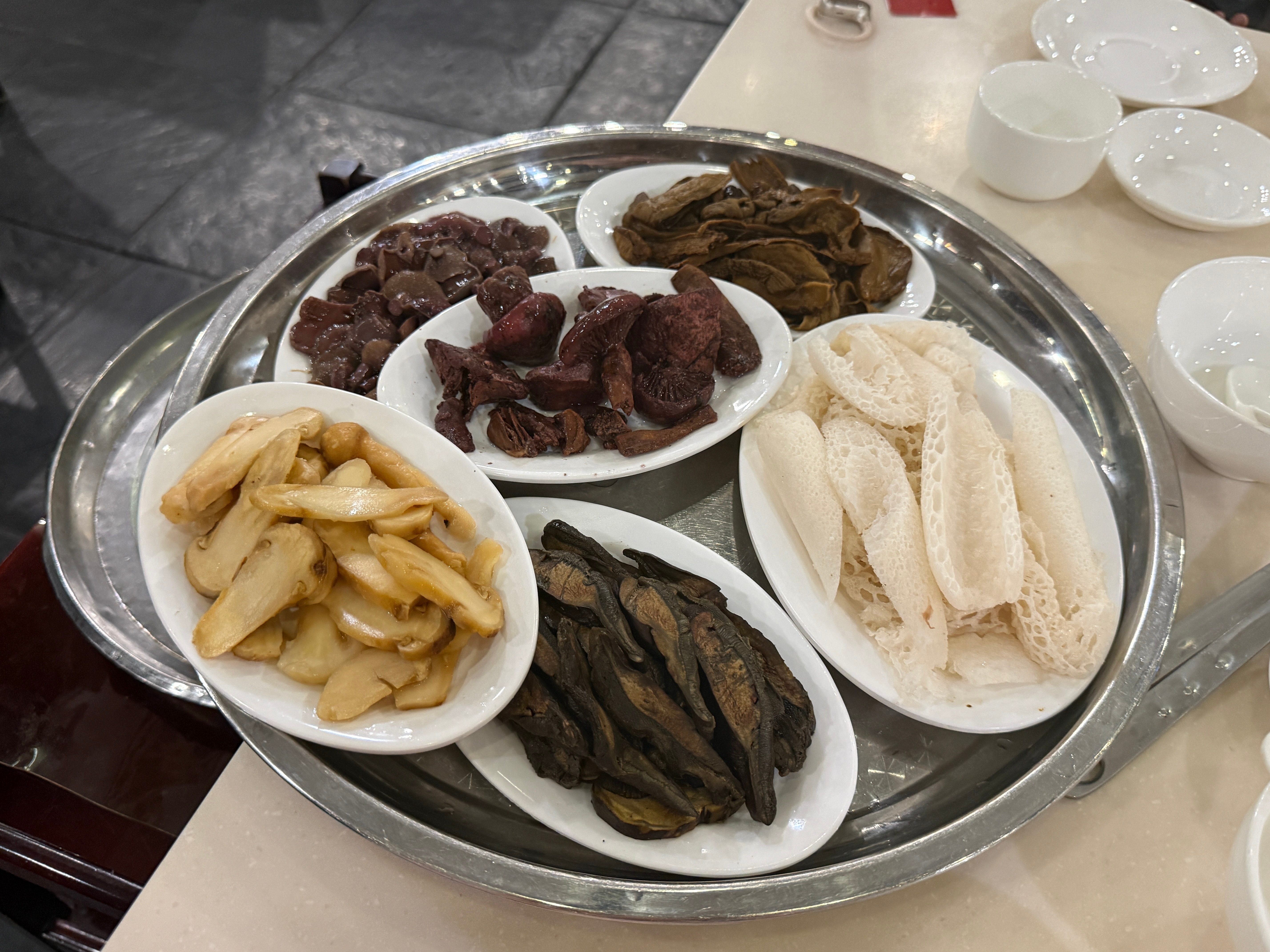 见手青你受得了嘛？真怕一会儿我看见小人……[捂脸哭]​​​