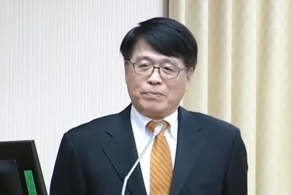 台“中选会”主委游盈隆今（4）日赴民众党团拜会，针对国民党团、民众党团所提出的“
