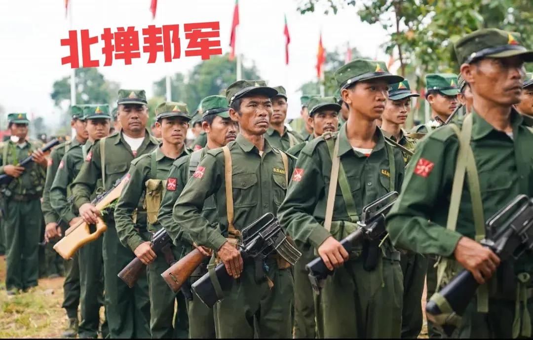 鹬蚌相争渔翁得利！近期缅军与果敢同盟军关系骤然升温，相互封锁了昔卜大桥，过往车辆