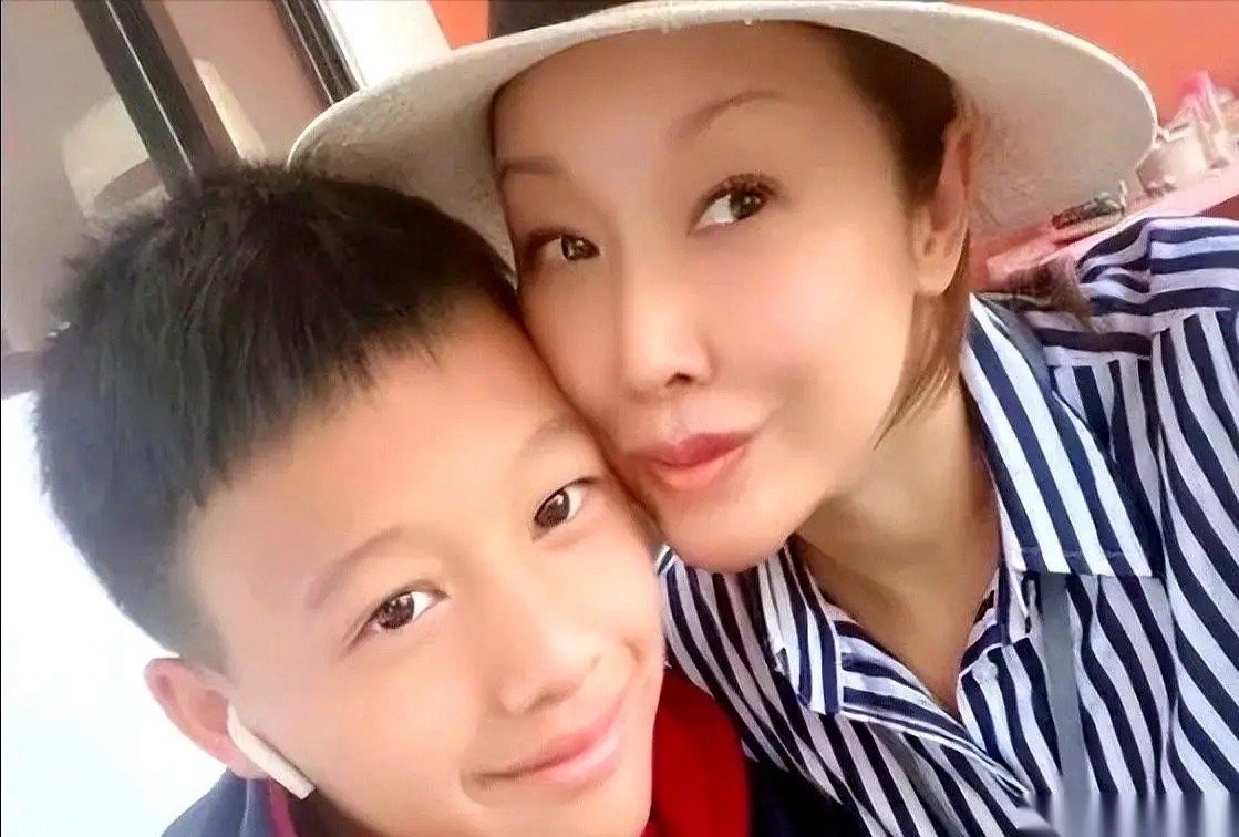 说起孙悦，她这辈子干了两件在外人看来都挺悬的事。第一件，34岁那年，嫁了个二婚的