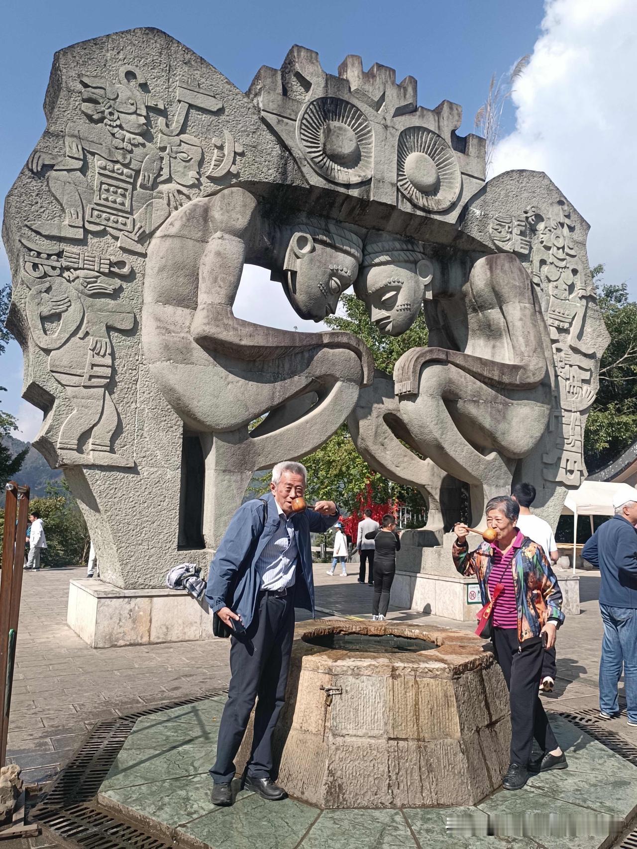 新房的销售面积，和新生儿的数量，息息相关。这个市场结果，你认不认可？新生儿越