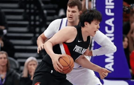良药苦口，逆耳忠言！杨瀚森第一年打NBA别学什么申京约基奇，老老实实增加对抗卡位