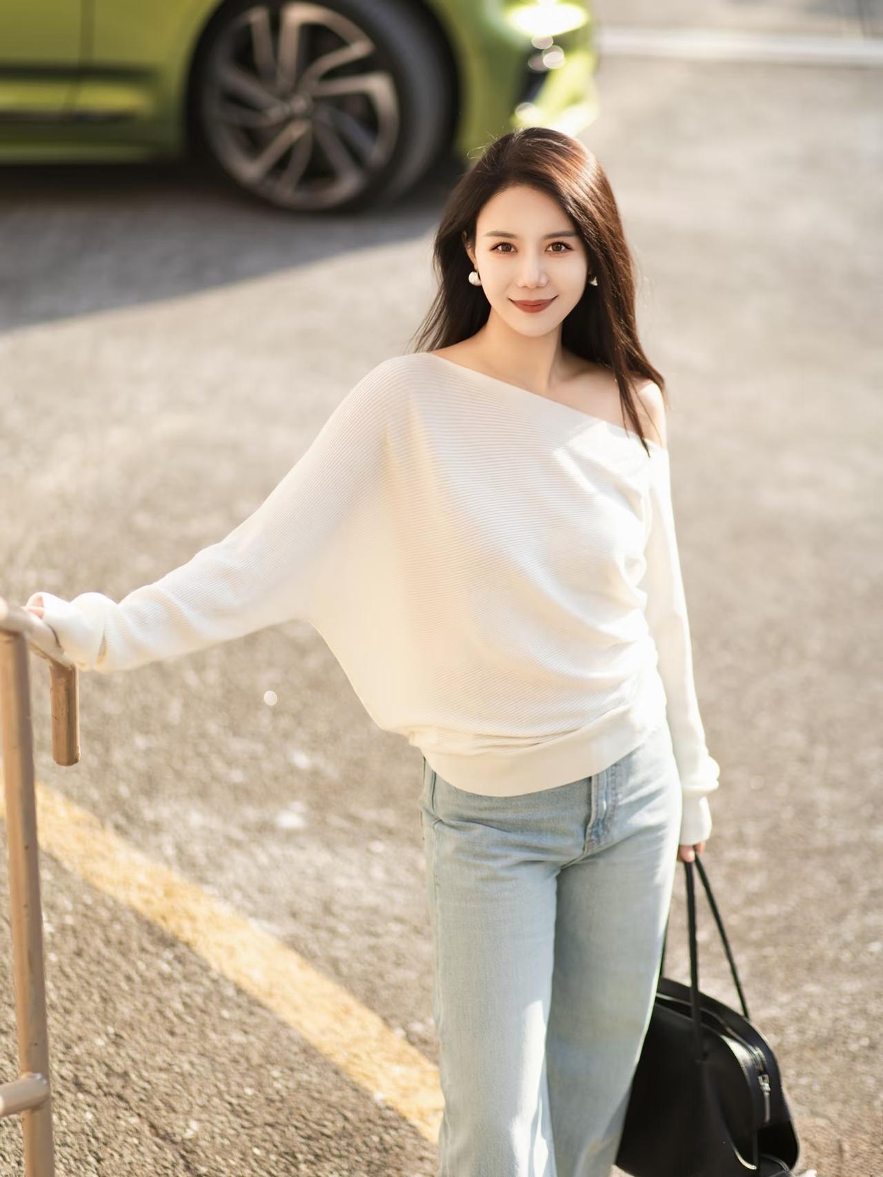 女生如何穿搭看起来时尚更有品味呢