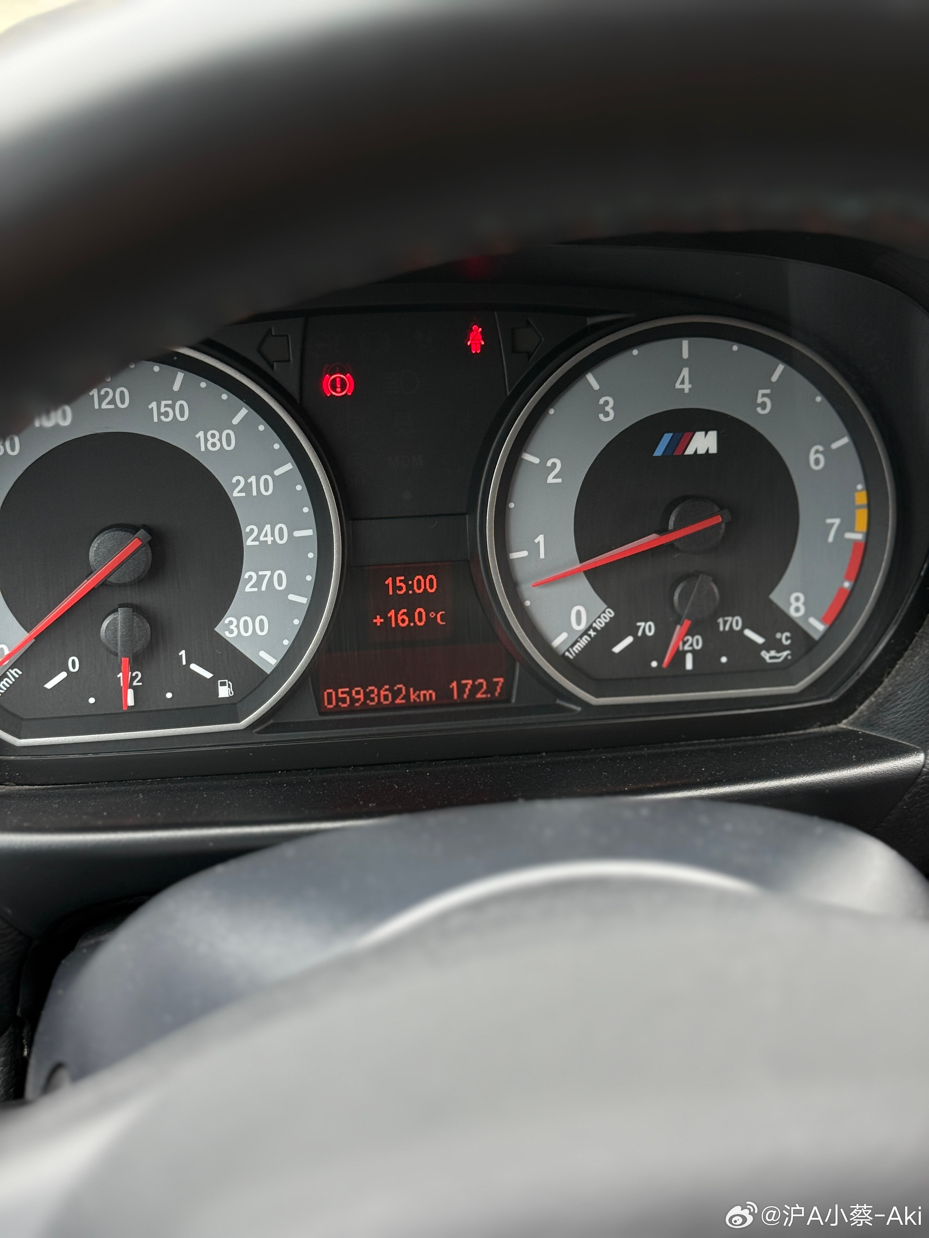 宝马1M重燃驾驶激情：340匹小跑车的纯粹乐趣