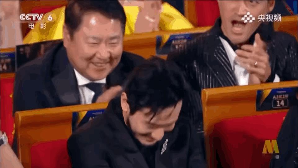 万万没想到2025年金鸡奖新鲜出炉大家最关心的不是影帝易烊千玺也不是影后宋佳，而