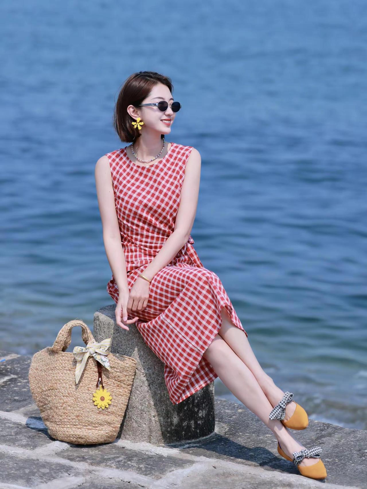 海边清新美女夏日