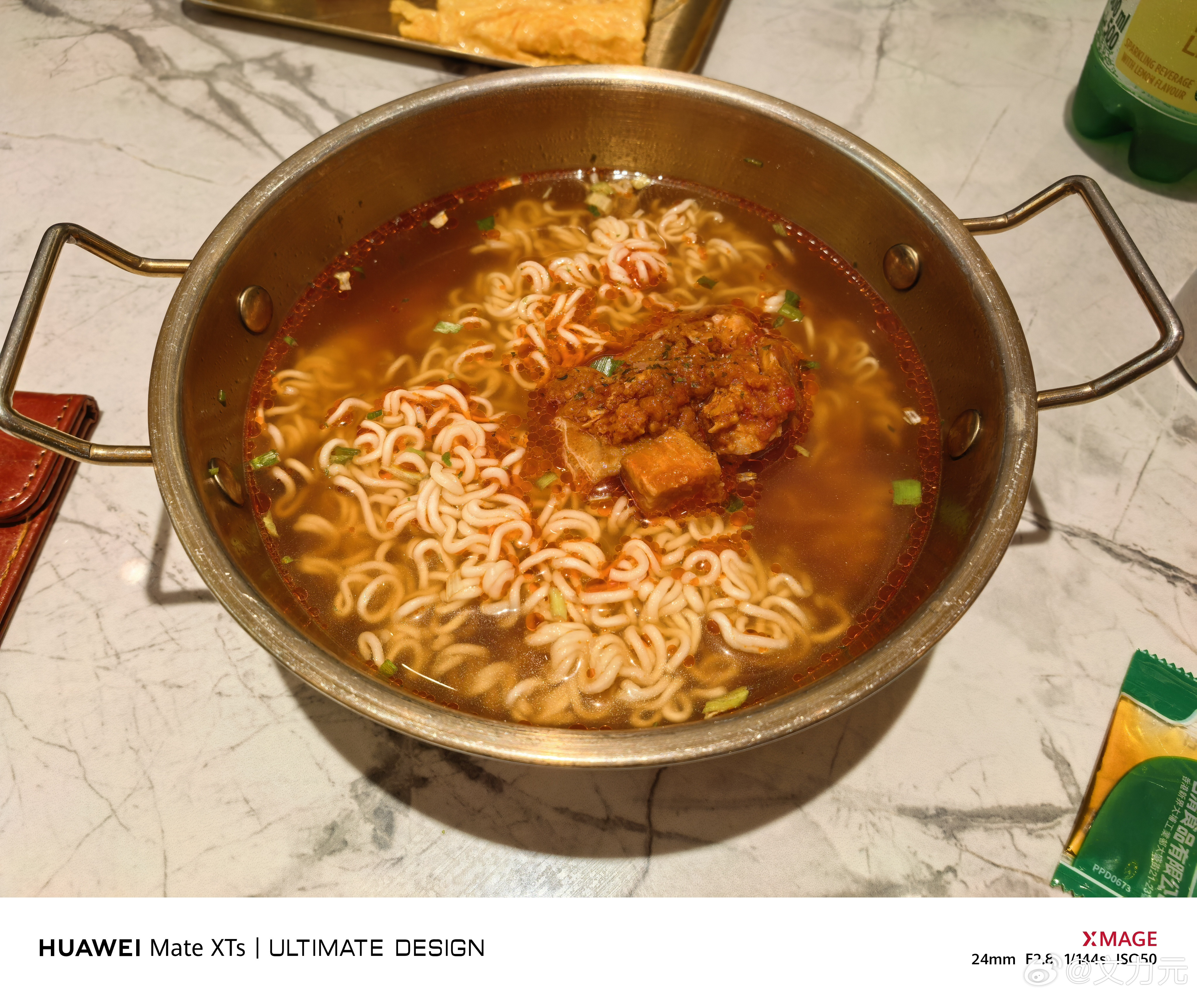 长期吃米vs长期吃面，都是主食，非得要分个什么高低吗？区别就是都还活着[doge