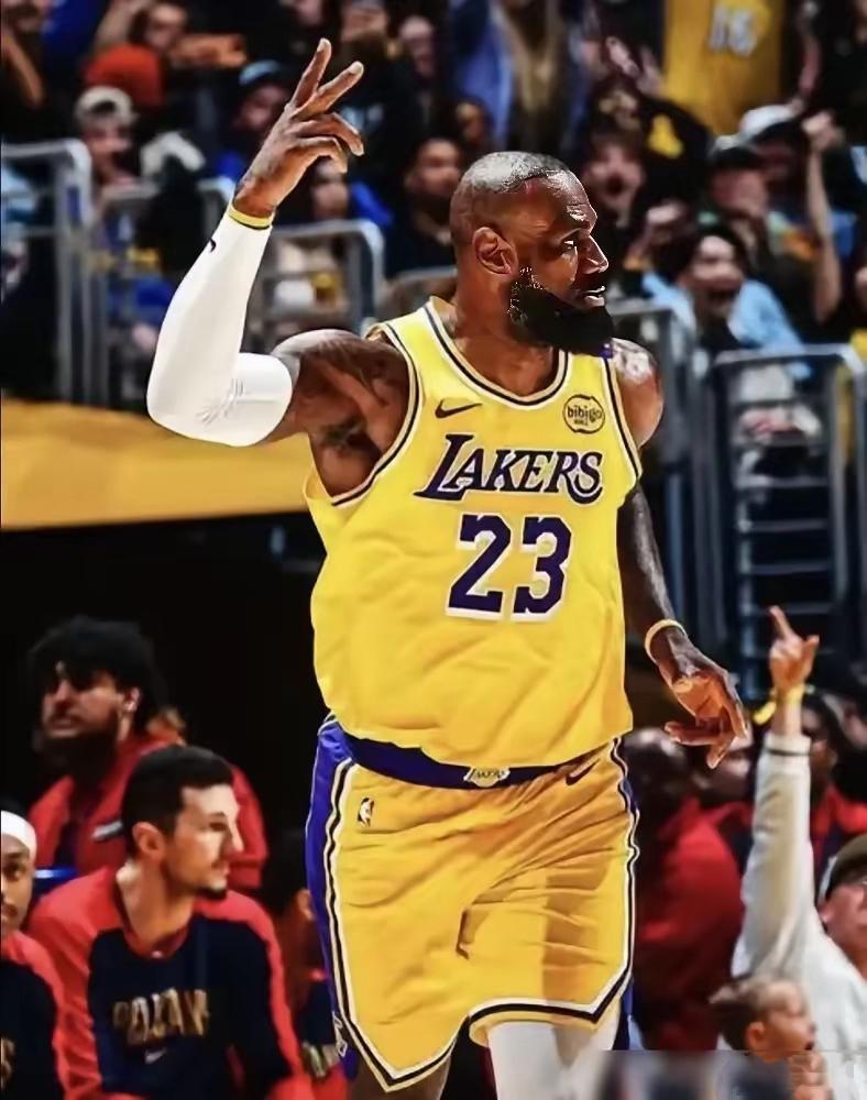 畅想一下詹姆斯夺冠，将创造NBA牛逼的事，超越他的2016年没问题。首先老詹