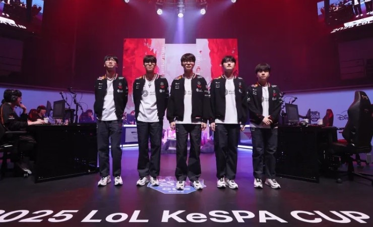 Faker: 明年目标是夺得更多冠军;很开心新阵容首个赛事夺冠