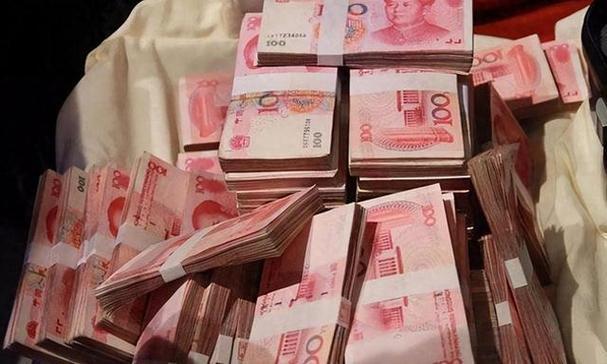 啥是洗钱？你辛辛苦苦中个彩票，别人却愿意多付几十万买走？这背后的人性博弈，脏得你