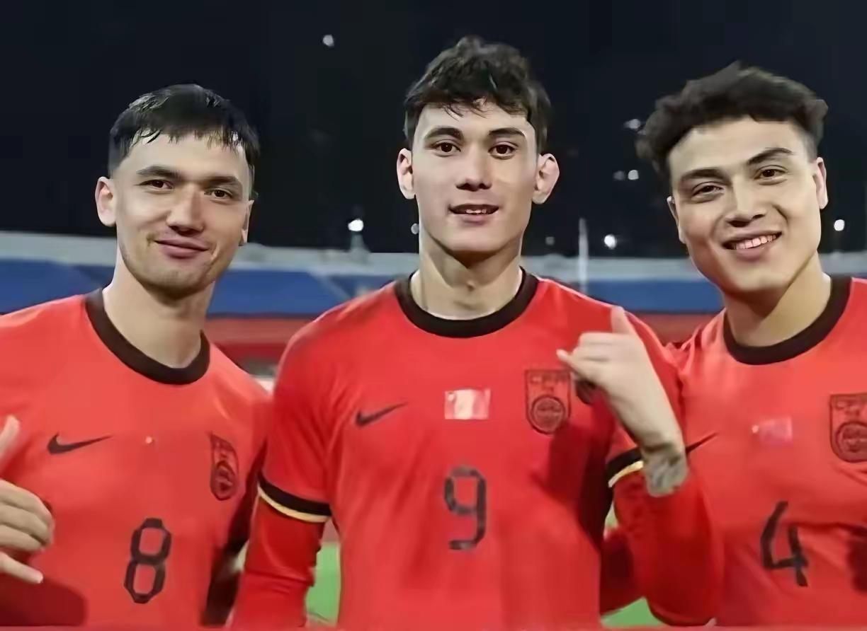 2026冬窗最火的现象，中国U23亚洲杯获亚军直接引爆中超抢人潮，主力球员全成香