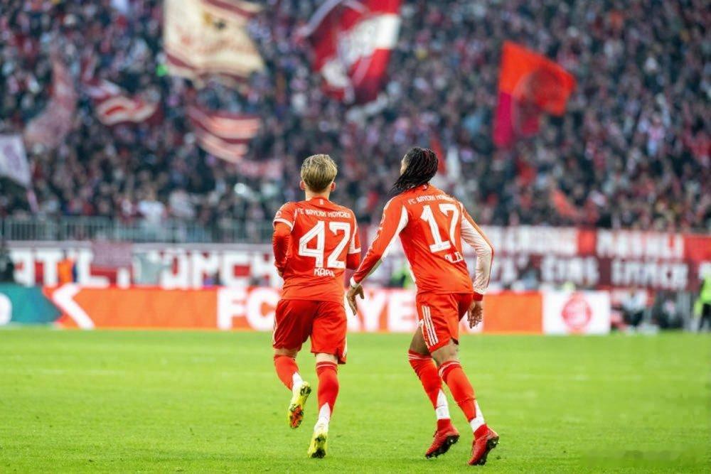 信心❤️🤍🇩🇪🇫🇷