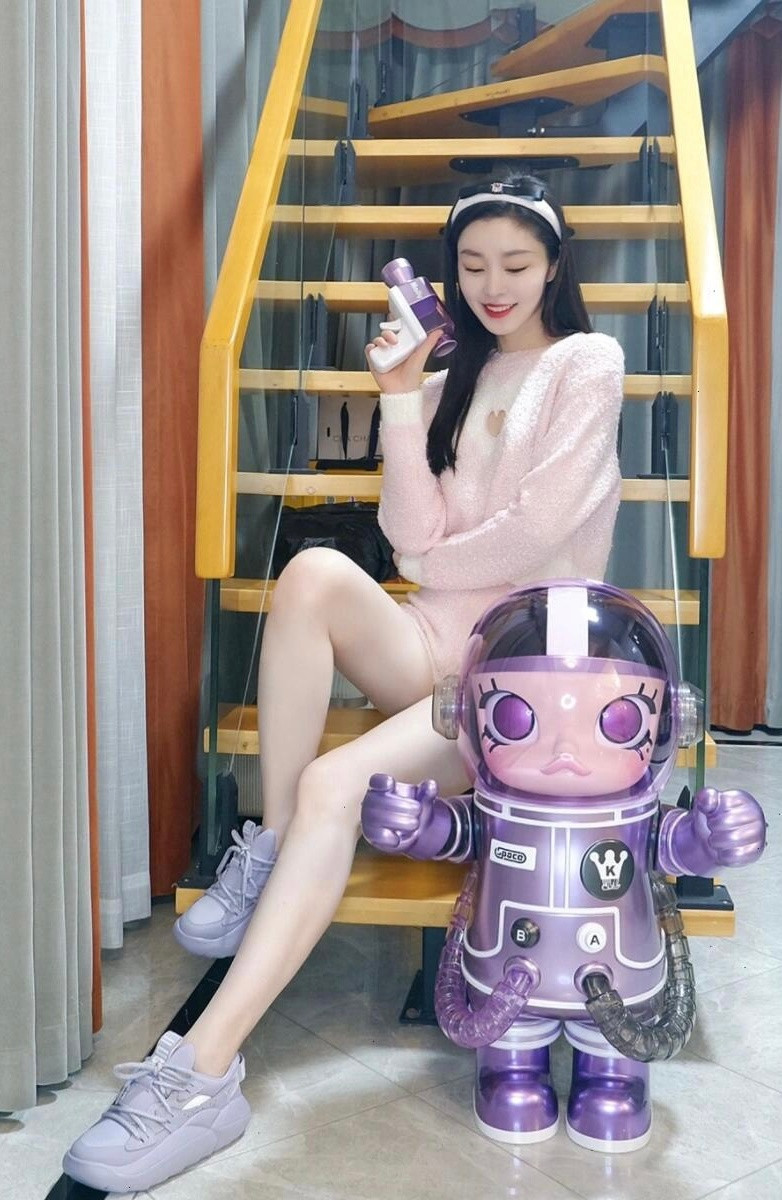 宋轶的腿又白又长，比例好绝！​​​
