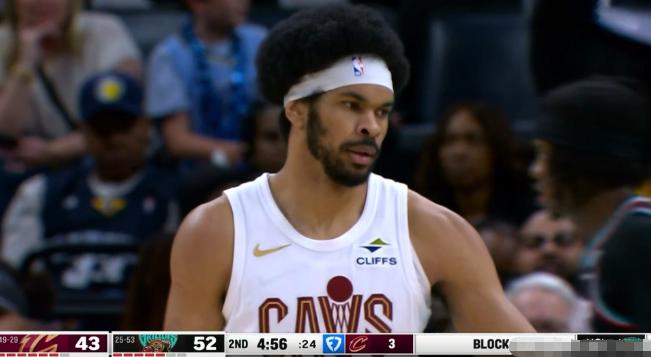 骑士当家中锋阿伦真是太想念哈登了！虽然昨天骑士在客场以142：126轻取灰熊，但