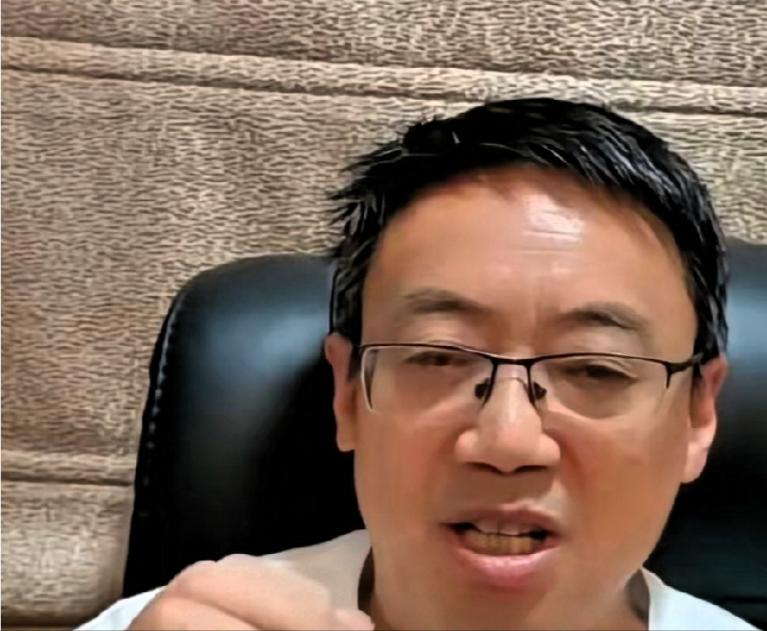 汤家凤教授在视频中直白称，只要我们国家不要让孩子们在小学就开始学习英语，然后把英