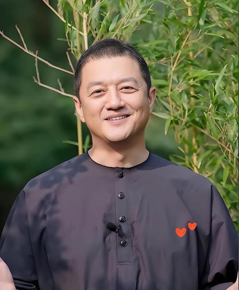 笑不活了家人们！谁能想到，全程把“理性消费”挂在嘴边的李亚鹏，6小时狂卖1.6亿