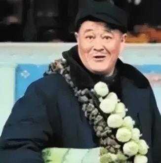 赵本水自从模仿赵本山后，收入从几千块钱涨到年入百万，一口气在老家买了几套房子，赵