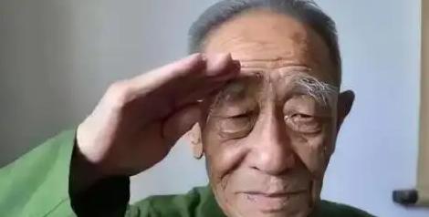 他是强渡大渡河的营长，却被当“汉奸”批斗二十年，杨得志登门见其惨状，当场写下一行