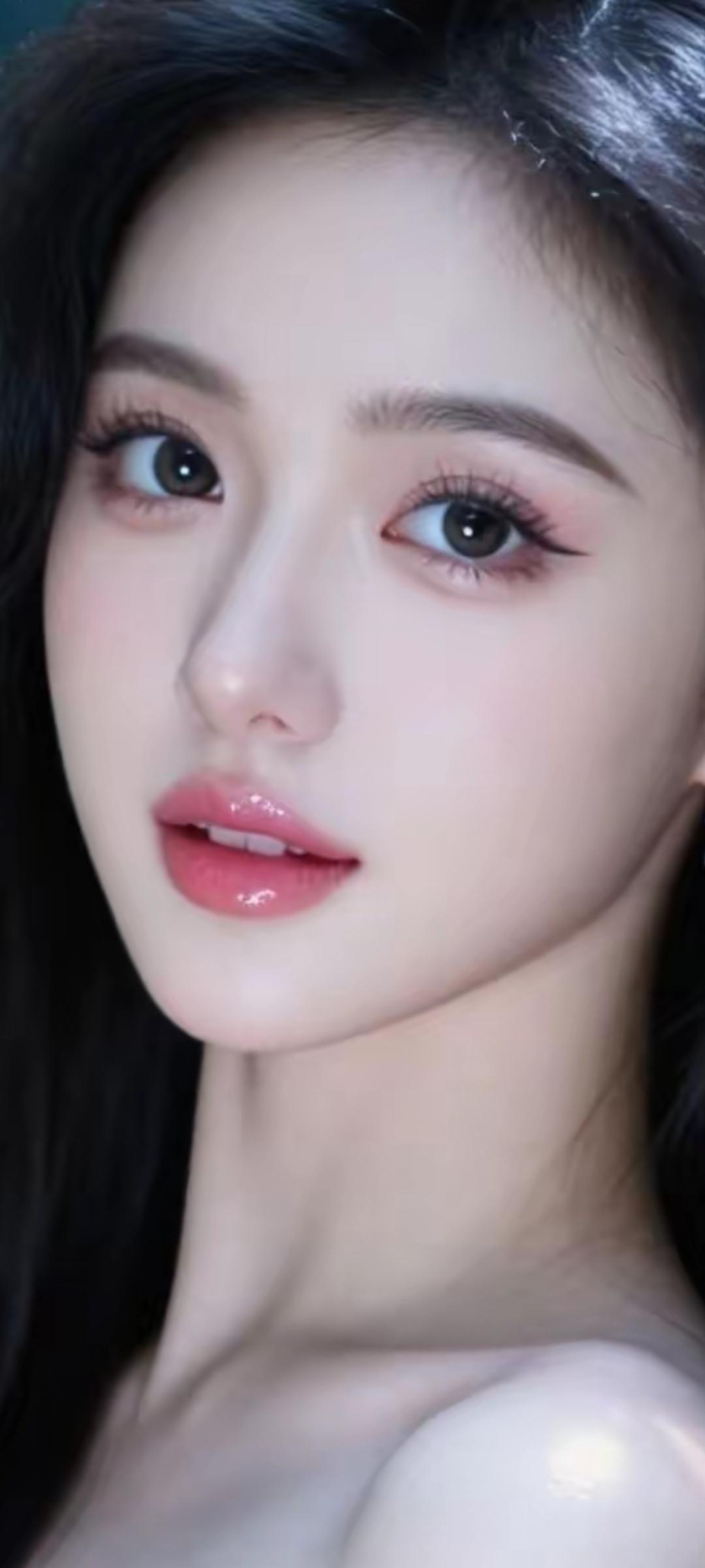 梦幻少女，白皙肌肤，甜美笑容，让人心动不已！💖✨