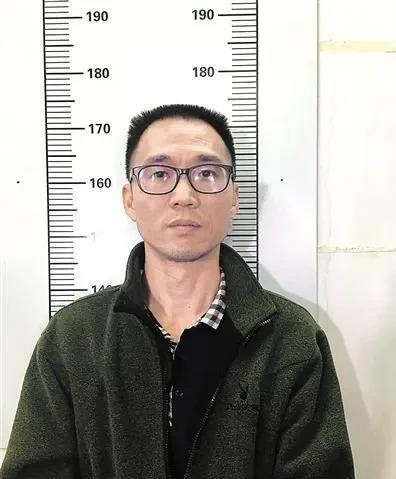 5个人，7把枪，光天化日下劫走1500万，还全身而退——这是1995年广州番禺运