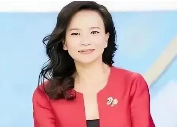 2020年的一天，央视著名主持人成蕾，像往常一样在访谈节目中闲聊，可就在这时，