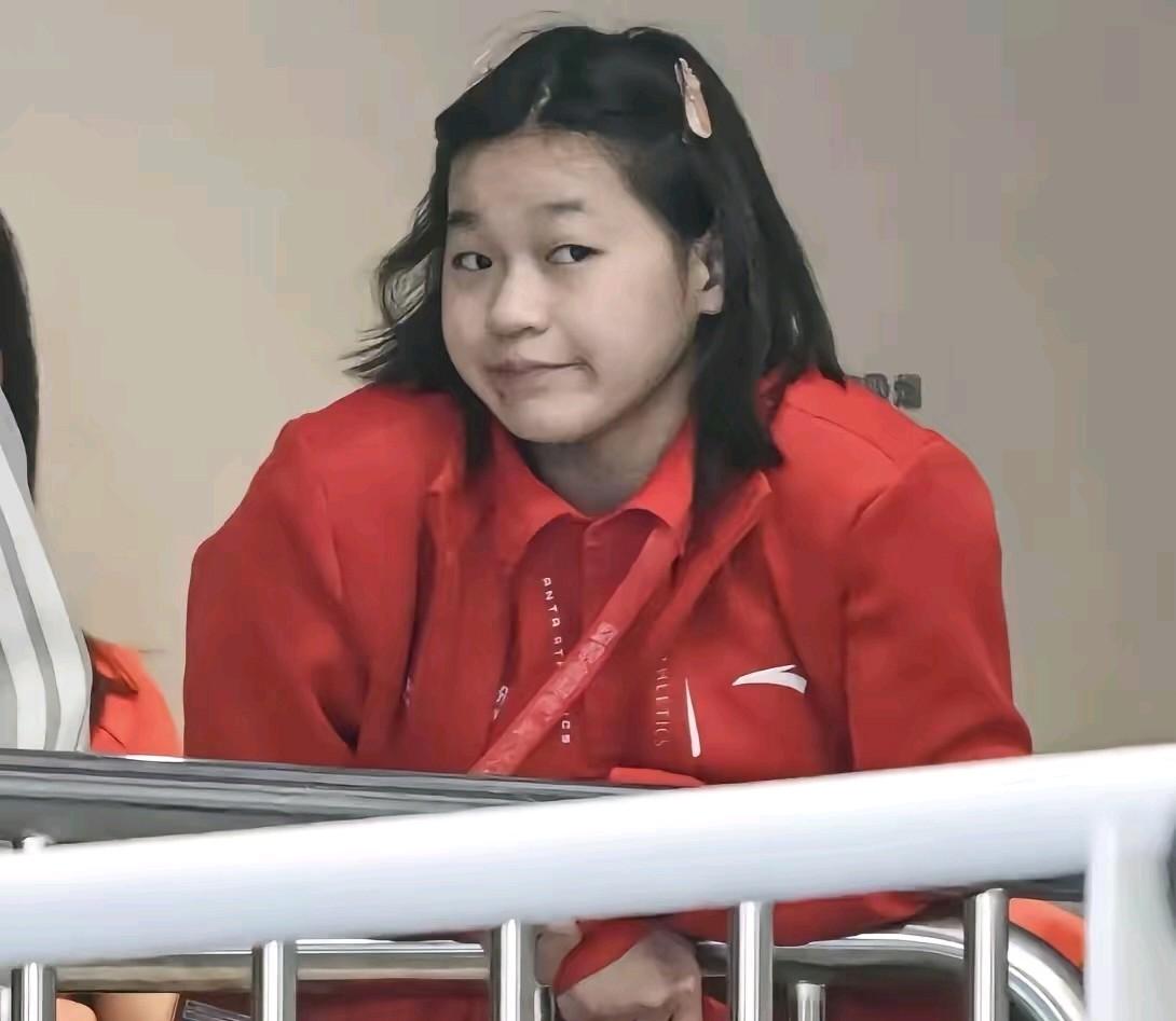 全红婵性格有个特点就是她一边对自己严格，一边又很清醒记者问她：“你不练了