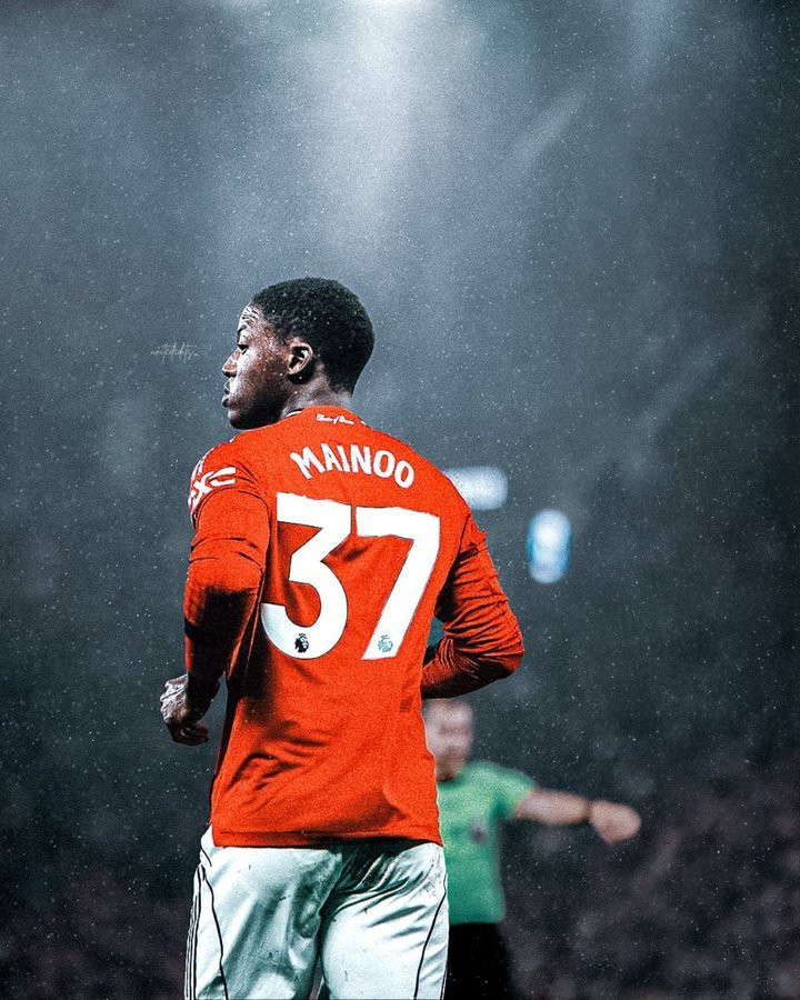 天空体育曼联准备与梅努就新合同展开谈判。已经与梅努的代表进行了初步接触，计划坐下