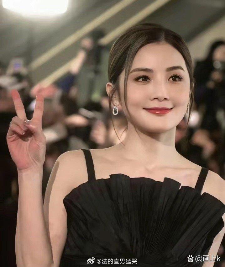 怪不得人家是明星呢。。