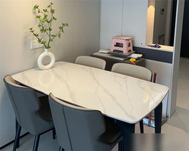 我家那大浴缸，买了三年只用过两次！最近刷到好多人说“废柴家具”，像大尺寸茶几