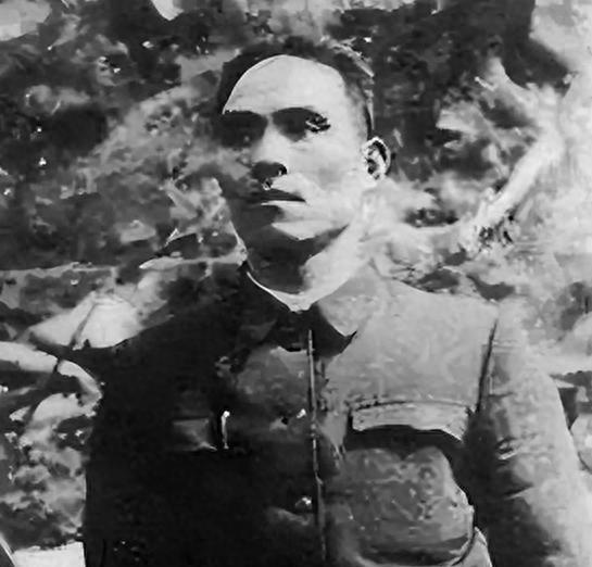 1987年韦杰因病去世，临终时坦率表示：当初对180师的处罚其实是不公正的！1