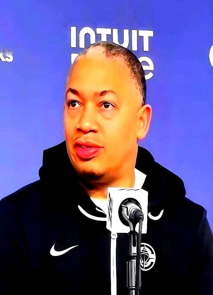 很多人不懂哈登为啥突然叫停全队训练？就因为祖巴茨站位差了半步！全队都惊了