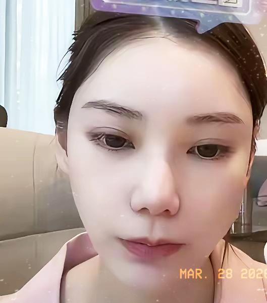 大家都以为，生了孩子，那就是筹码，就能站稳，这是普遍的看法。马筱梅啊，她也觉得