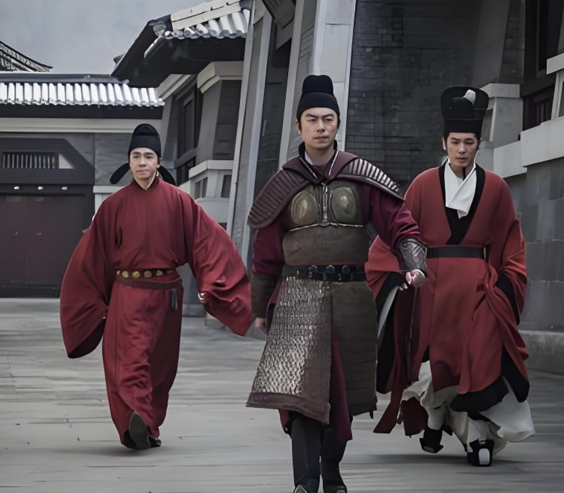 历史上的柴荣、赵匡胤和钱弘俶三个人真的像《太平年》中一样亲如兄弟吗