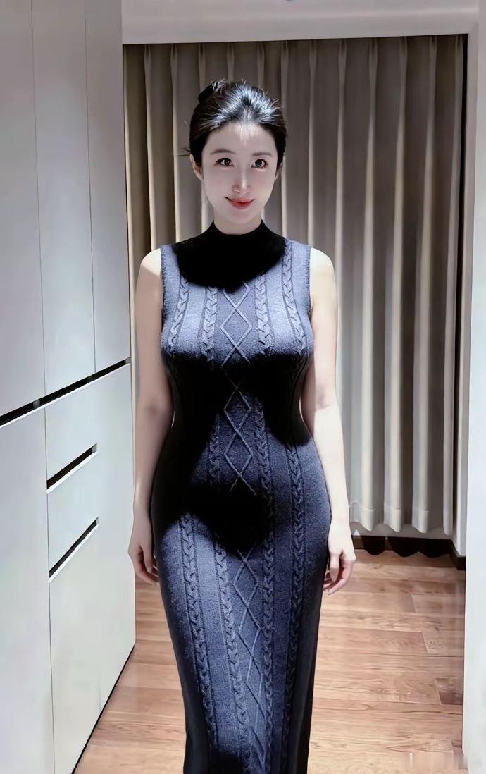 网友问穿这身去开家长会合适吗？