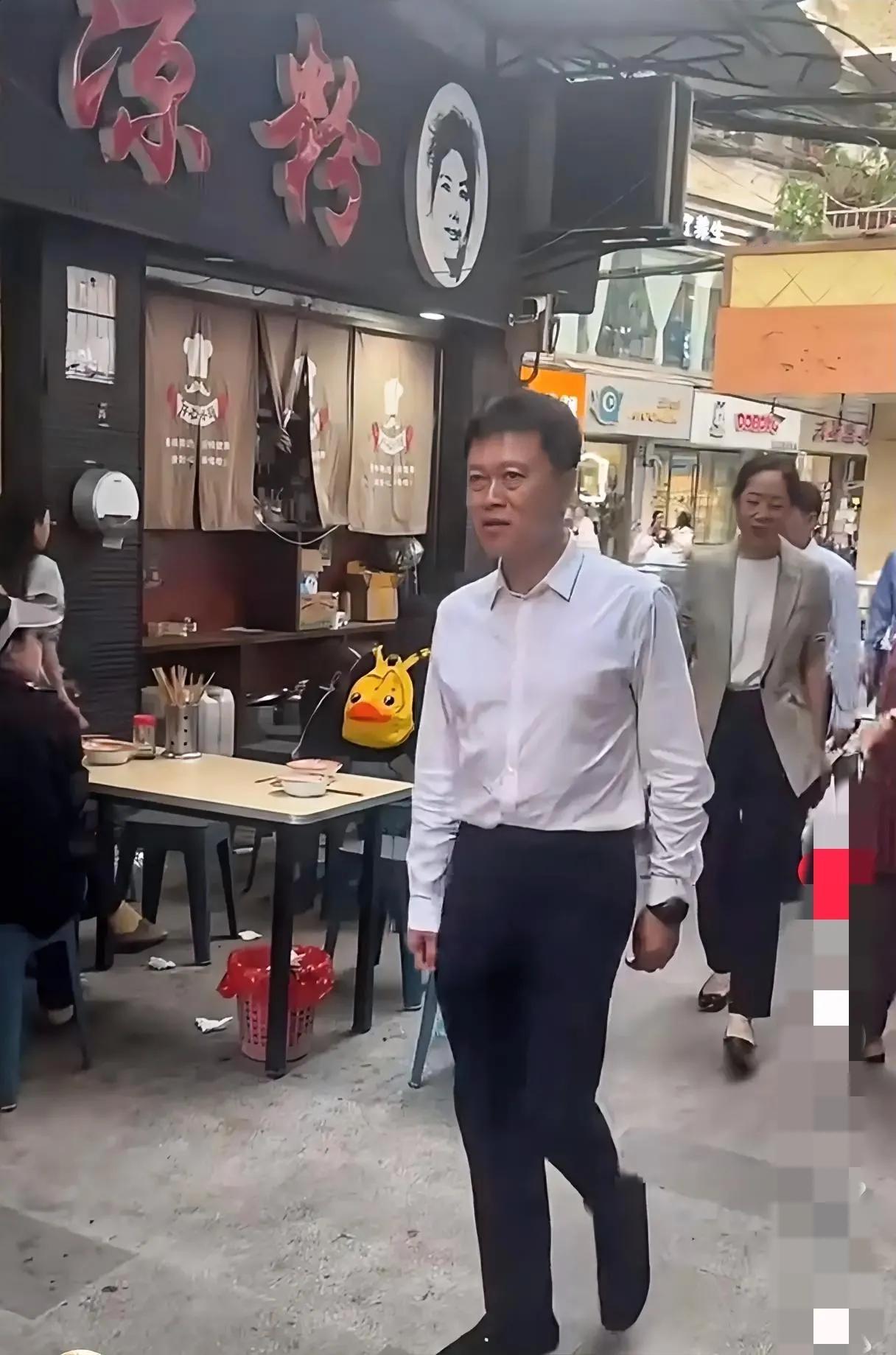 我想到了荣昌高书记会搞免费停车，也想到了高书记会免景区门票，但万万没想到，高