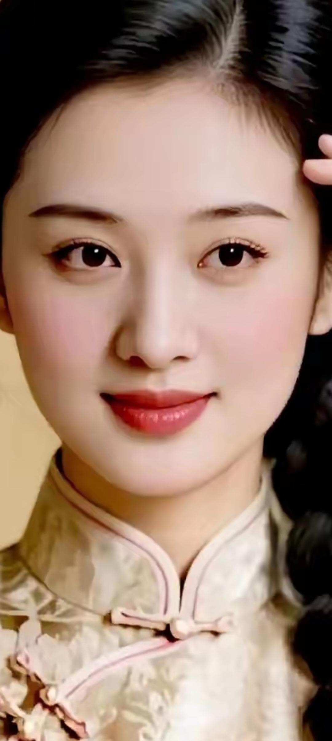 温婉古典，笑靥如花，穿越时空的美丽